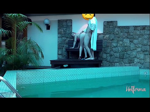 ❤️ A főnök meghívja a szobalányt a medencébe, de nem tud ellenállni egy forró ❤️ Pornó videó at hu.mrvideospornogratis.ru ️